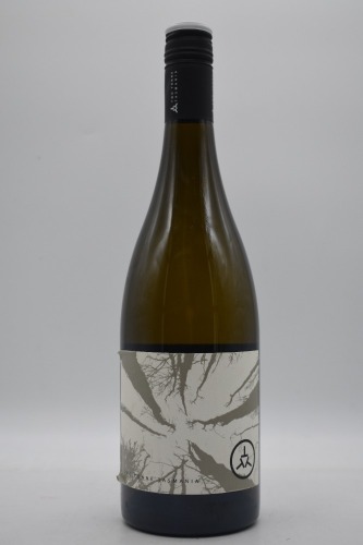 Two Tonne Dog & Wolf Chardonnay 2019