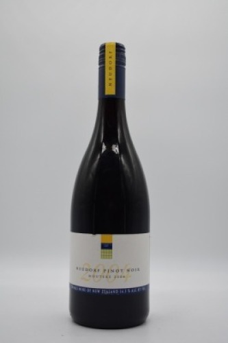 Neudorf Moutere Pinot Noir 2004